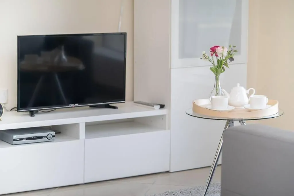 Lägenhet Stonetree - Chic Studio In Jumeirah Lake Towers Dubai