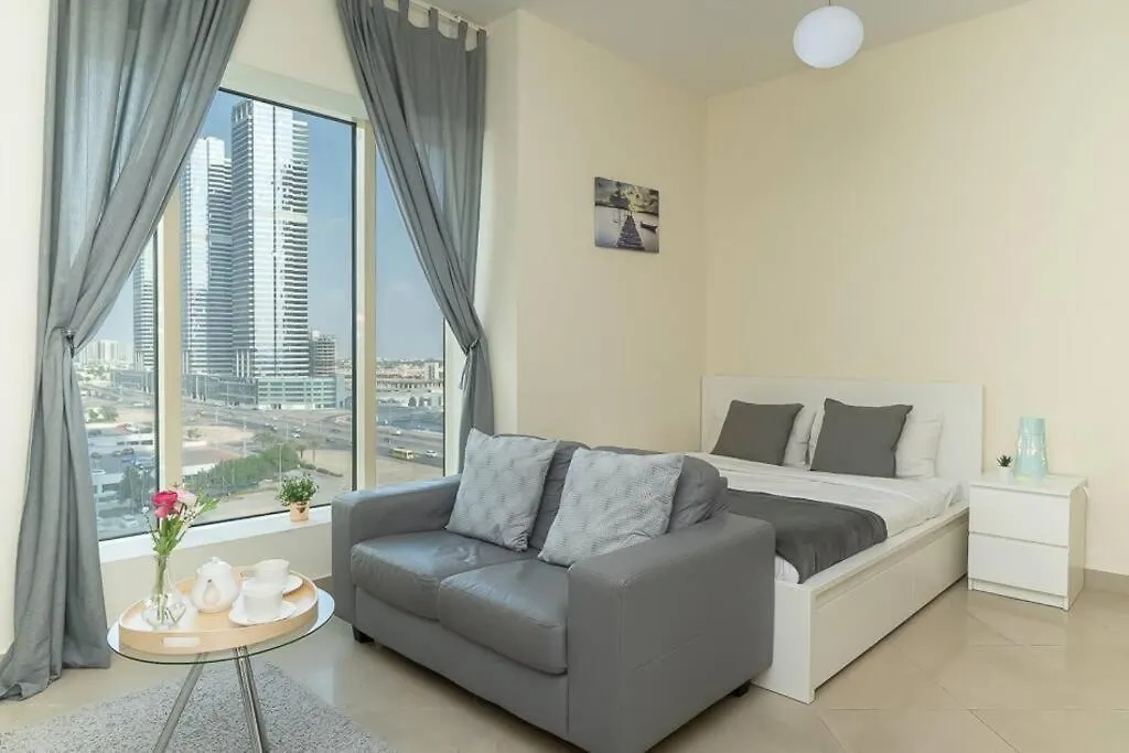 Stonetree - Chic Studio In Jumeirah Lake Towers Dubai